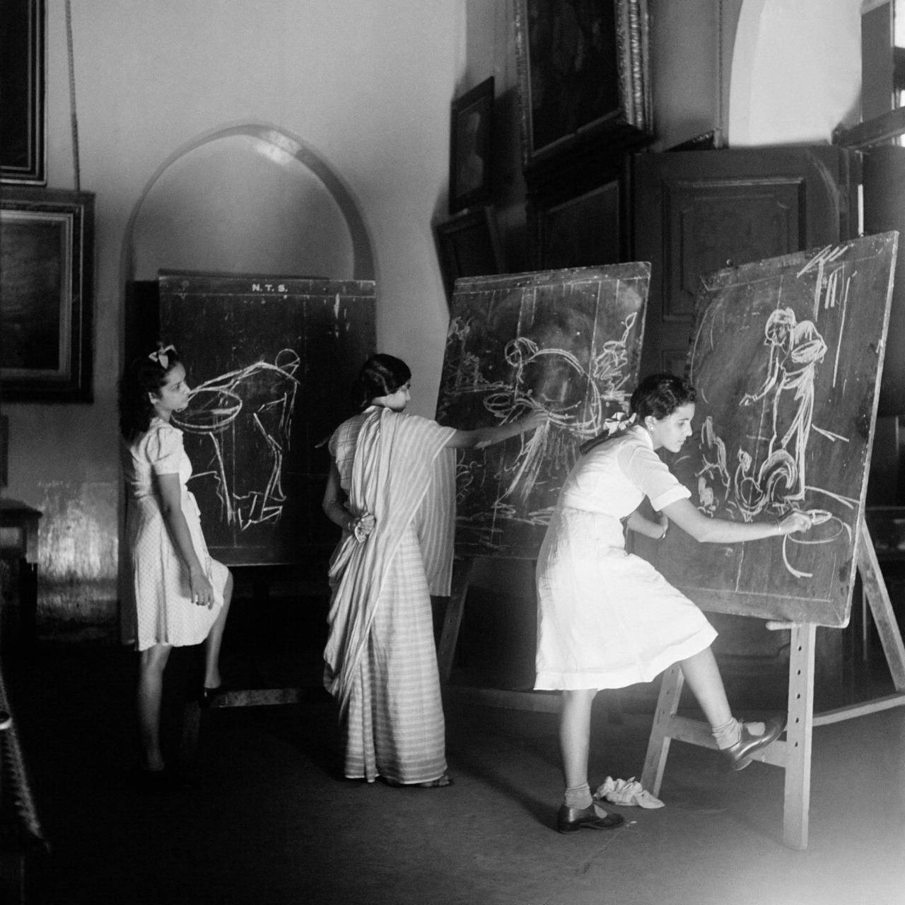 Visual Arts Pedagogy in India – Past and Present